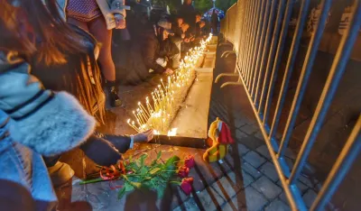 Jauci odjekivali Cetinjem dok su se građan opra&scaron;tali od žrtava masakra: I nebo plakalo zbog 12 uga&scaron;enih života