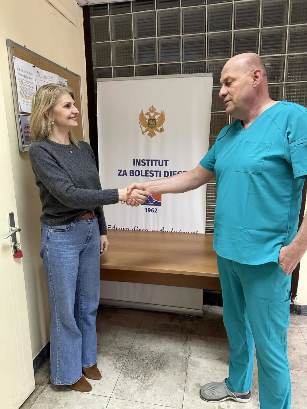 Gimnazija "Slobodan &Scaron;kerović" uručila donaciju Dječjoj bolnici