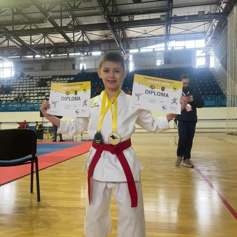 Uspjeh učenika O&Scaron;"&Scaron;tampar Makarije": Strahinja najbilji karatista