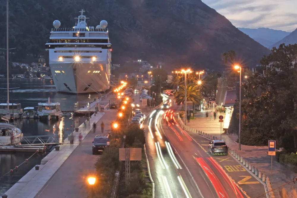 Viking Saturn i Athena za početak kruzing sezone u Kotoru