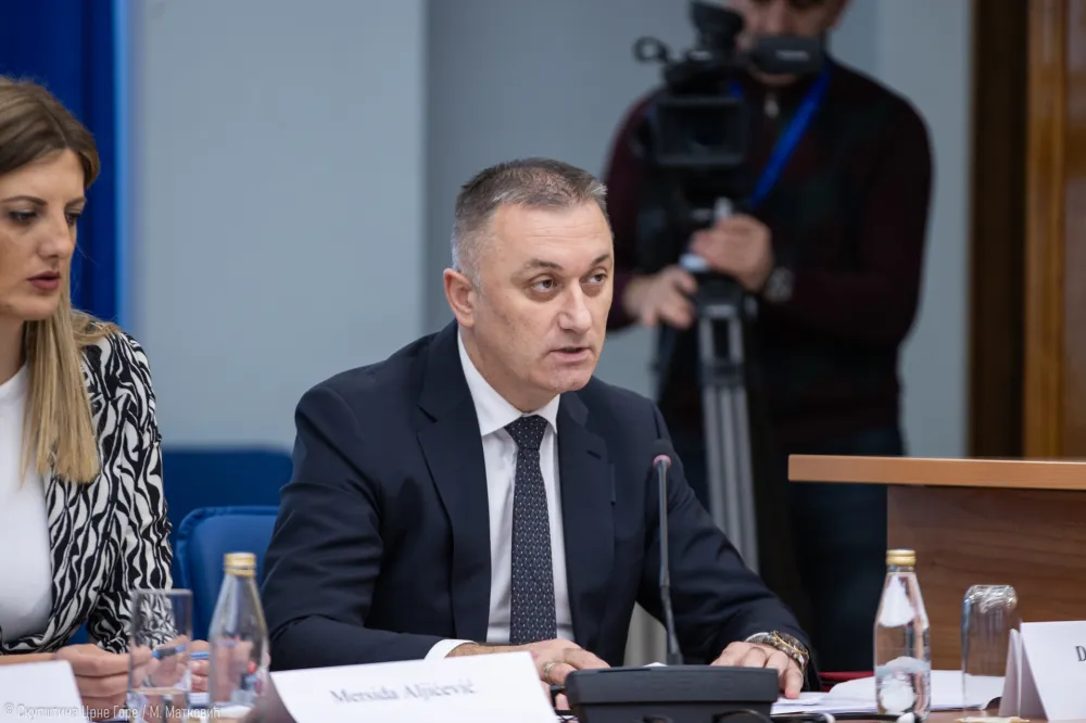 Gutić: Nema zabrinutosti za redovnu isplatu penzija