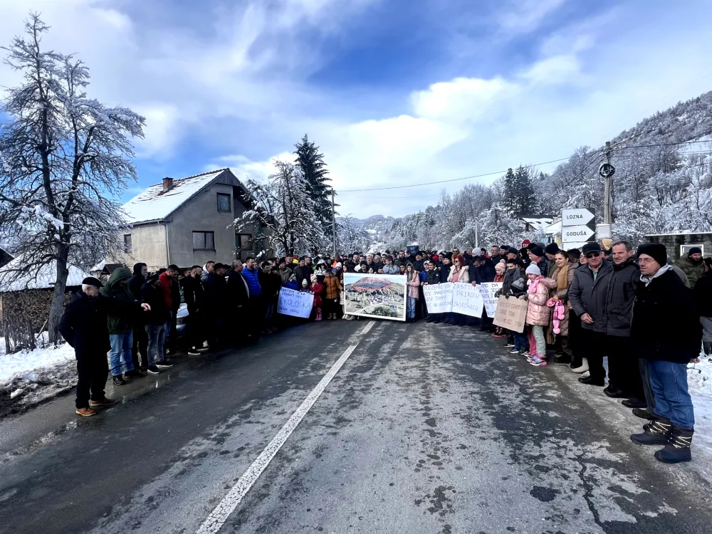 Mje&scaron;tani bjelopoljskih sela poručili nadležnima: Narod je ustao da kaže "ne" i kamenoloma ovdje neće biti