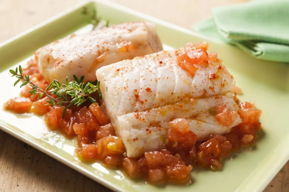 Oslić u paradajz sosu savr&scaron;ena večera za Badnji dan