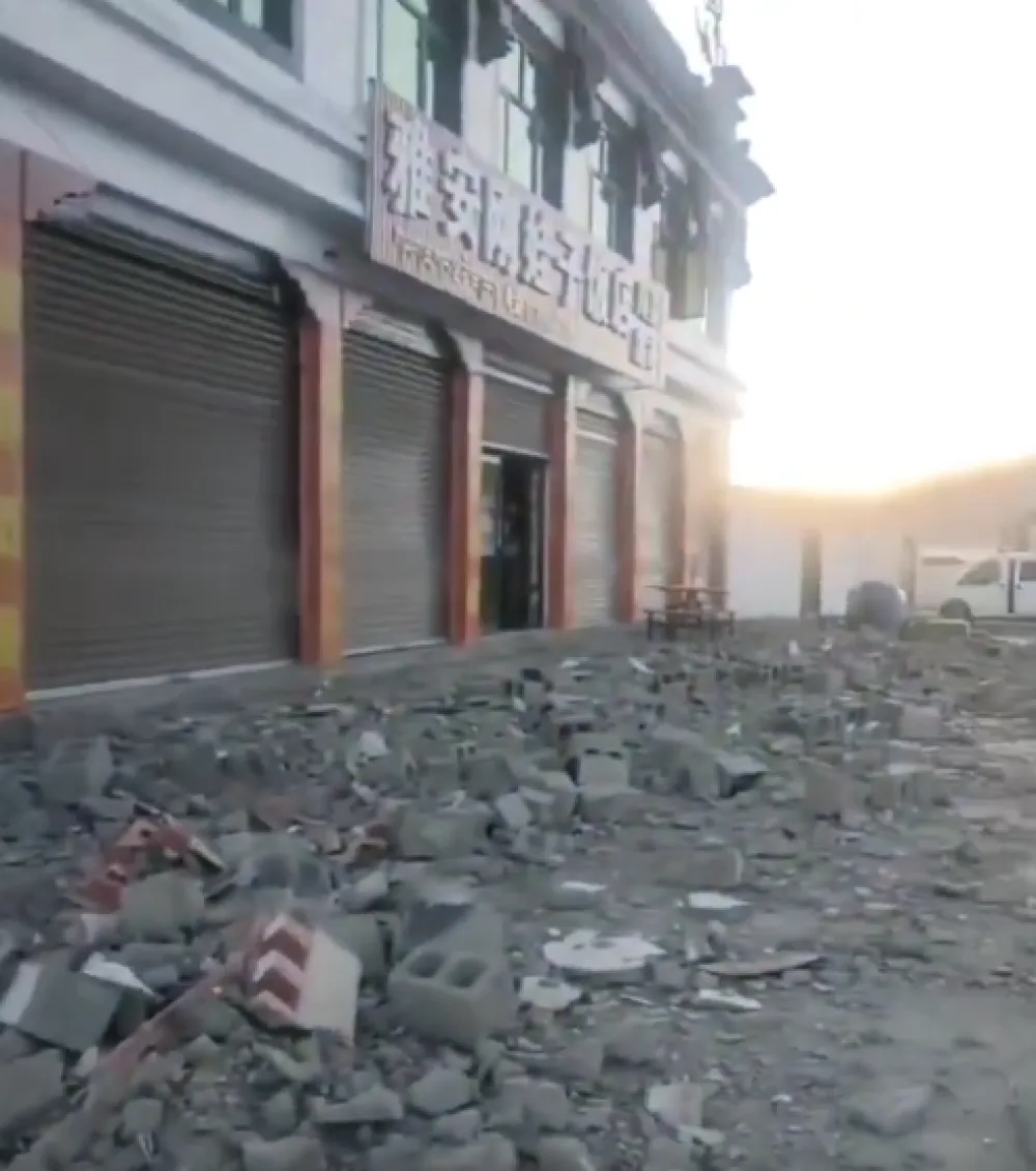 (VIDEO) Potresni prizori ru&scaron;evina na Tibetu: Poginulo vi&scaron;e od 50 ljudi, povrijeđene desetine