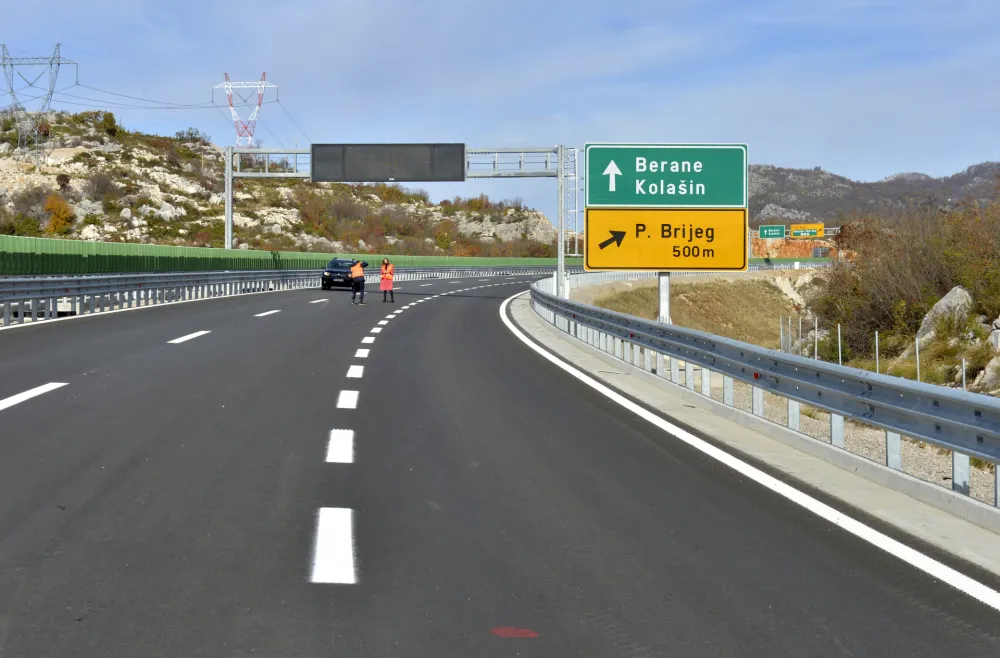 Auto-putem u pro&scaron;loj godini pro&scaron;lo 2,87 miliona vozila