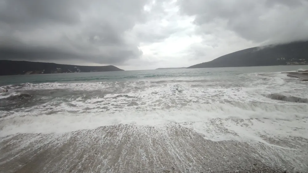 Igra talasa stvara čaroliju