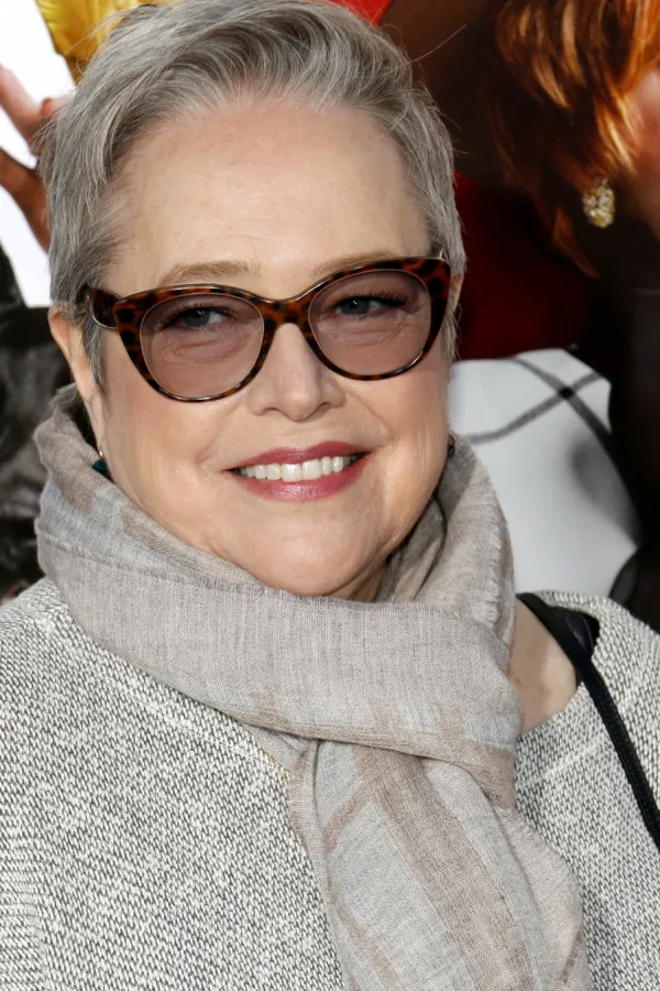 (VIDEO) Keti Bejts smr&scaron;ala nevjerovatnih 45 kilograma, izgleda najbolje u životu