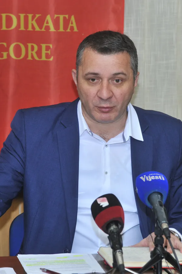 Rakočević poručio ministarki Ni&scaron;ić: Krgović kao nezaposleno lice ne može biti član bilo kojeg sindikata