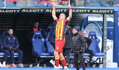 Nikola Krstović proslavlja gol i pobjedu