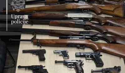 (VIDEO) Masovni pretresi &scaron;irom Crne Gore: Kontrolisani članovi klanova i njima bliske osobe