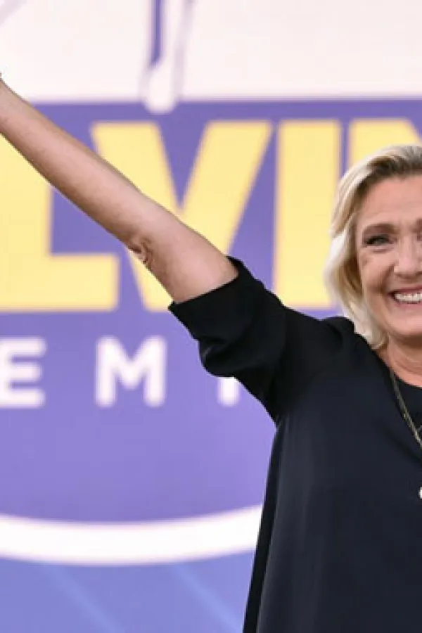 Marin Le Pen kaže neće nikad sebi oprostiti isključivanje oca iz partije