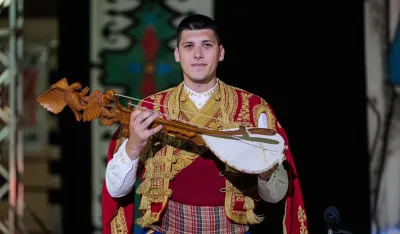 Bez gusala nema ni nas