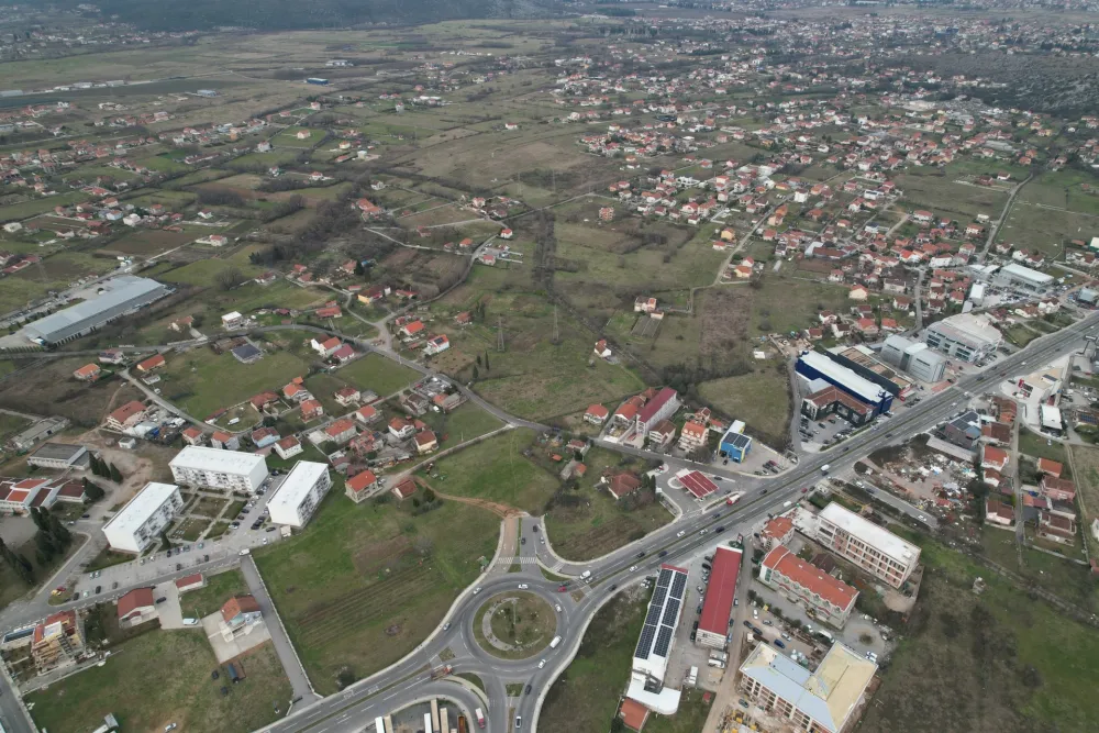 (VIDEO) Postupak eksproprijacije za gradnju Jugozapadne obilaznice sporo odmiče: Vlasnici ne daju zemlju za 63 eura