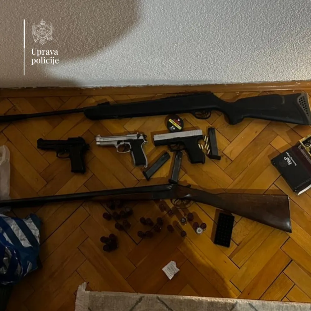 Pretresom u Ulcinju oduzeto oružje i municija