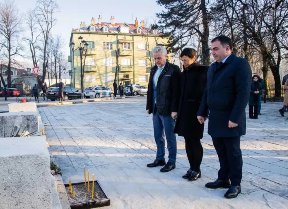 Kos odala počast žrtvama tragedije na Cetinju