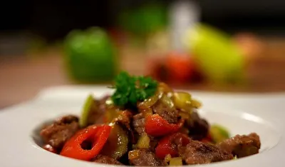 Napravite ukusan satara&scaron; s tikvicama i teletinom