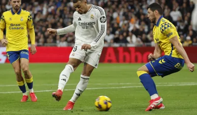 Kilijan Mbape dvostruki strijelac