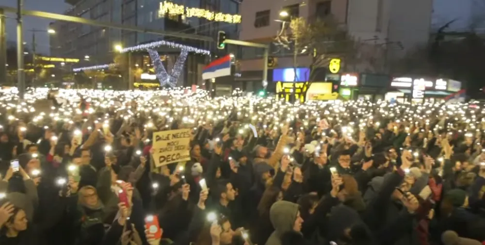 Studenti u Beogradu podržali prosvjetare: &ldquo;&Scaron;kolski čas u zadnji čas&rdquo;