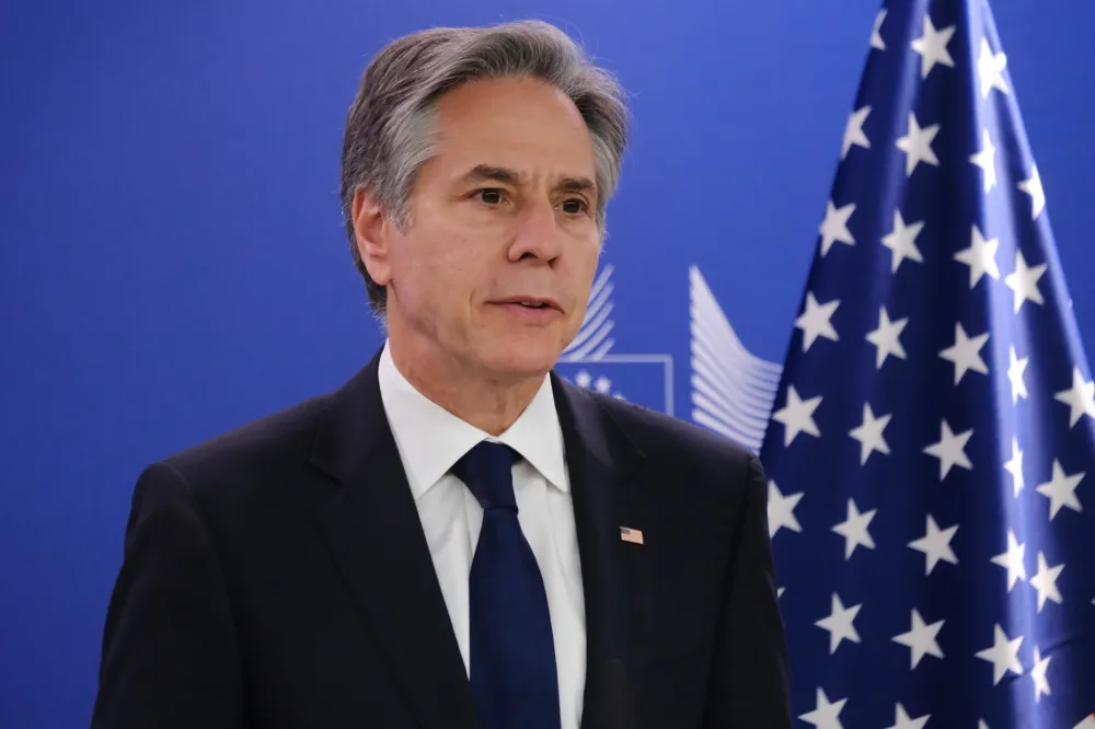 Američki general tvrdi: Blinken uvjerio Ukrajince da nastave rat iako je mir bio na pomolu