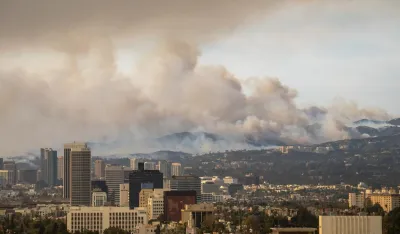 Los Anđeles pred opasnim vremenskim uslovima: Ekstremni vjetrovi opasnost&nbsp;za izbijanje novih požara