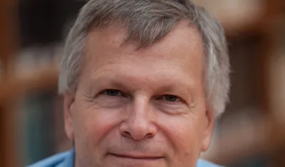 Multipolarni svijet srednjih sila