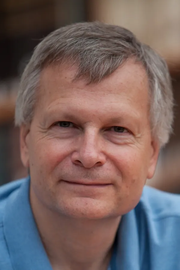 Multipolarni svijet srednjih sila