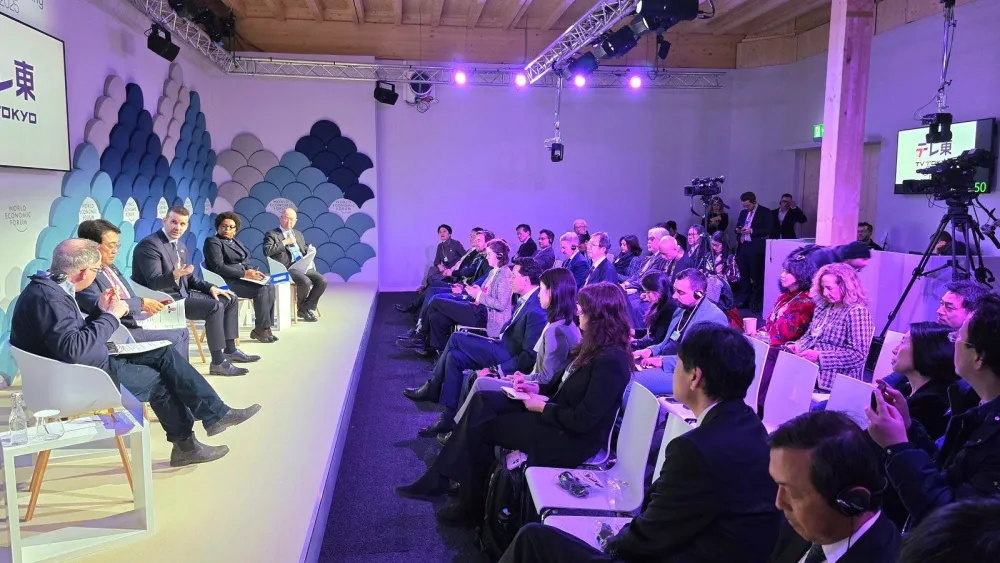 Premijer Spajić učestvovao na panelu u Davosu