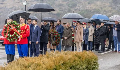 (FOTO) Vukićević: Nedostatak pravde i potpune istine dodatno otežava bol porodicama&nbsp;