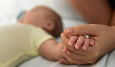 Pretvarala se da je medicinska sestra pa otela bebu iz bolnice u Italiji