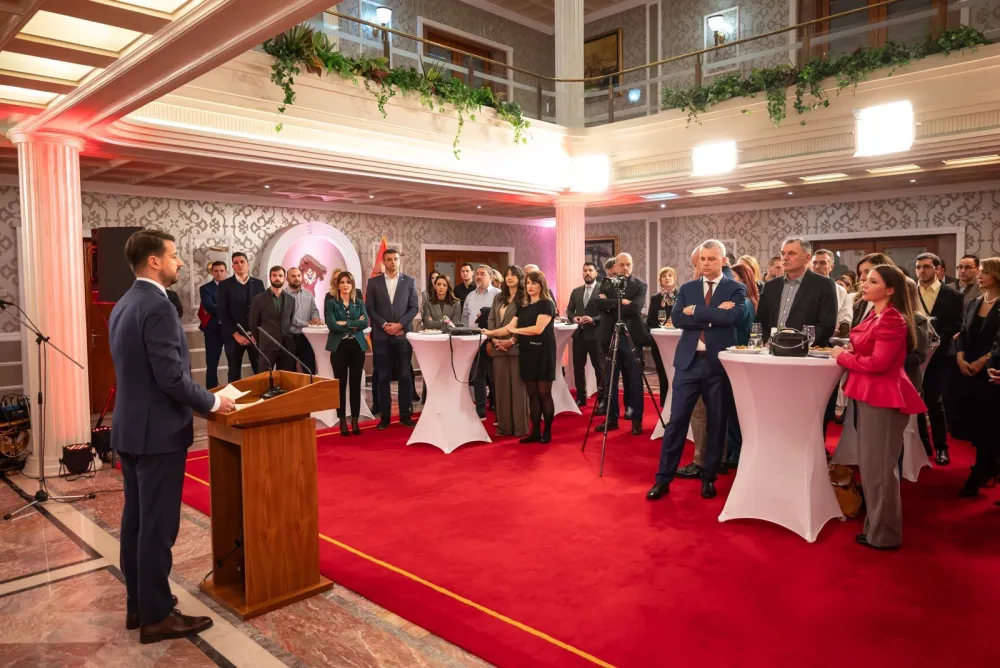 Jakov Milatović sa predstavnicima medija