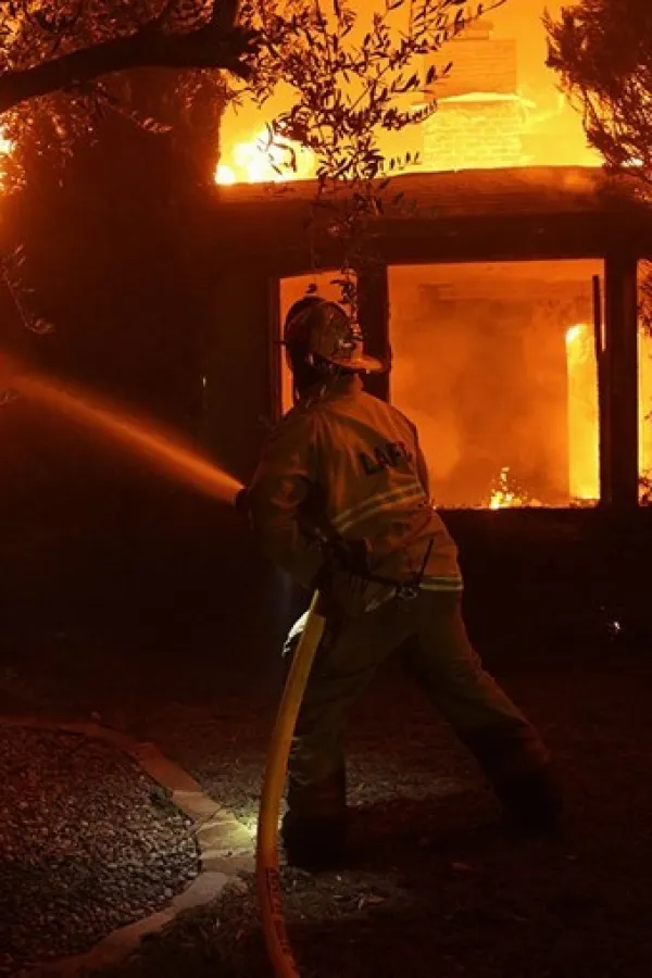 Opet požari u Kaliforniji, naređena hitna evakuacija vi&scaron;e od 30.000 ljudi