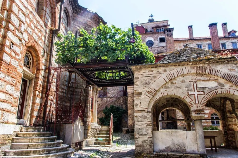 Termini za posjete Hilandaru popunjeni do kraja 2025. godine