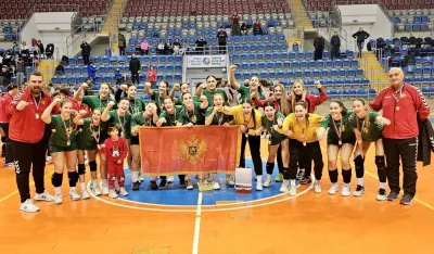 Ženska kadetska rukometna reprezentacija Crne Gore