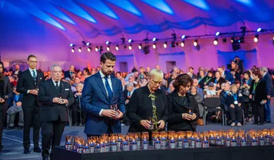 Milatović zapalio svijeću za tsradale u Holokaustu