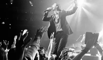 Nik Kejv najavio evropsku solo turneju za ljeto 2025.