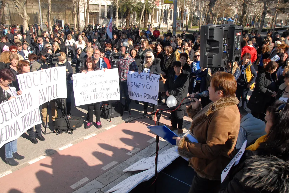 Savković: Vlada da ne dozvoli da majke ponovo izađu na ulice