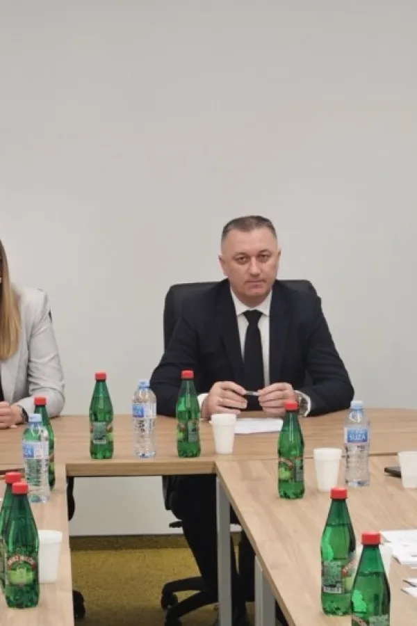 Vlada da preuzme obavezu za jednokratno obe&scaron;tećenje porodicama civilnih žrtava rata