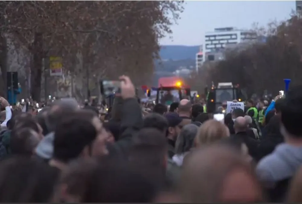 Beogradski studenti u četvrtak kreću pje&scaron;ke do Novog Sada: U subotu blokada mostova