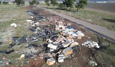 (FOTO/VIDEO) Na fre&scaron;ko oči&scaron;ćenom Ćemovskom polju opet deponije