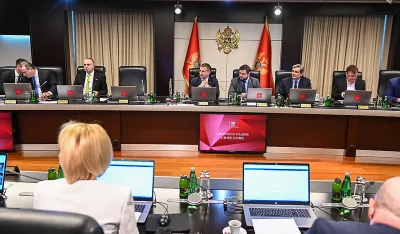 Vlada diže cijene goriva za tri centa