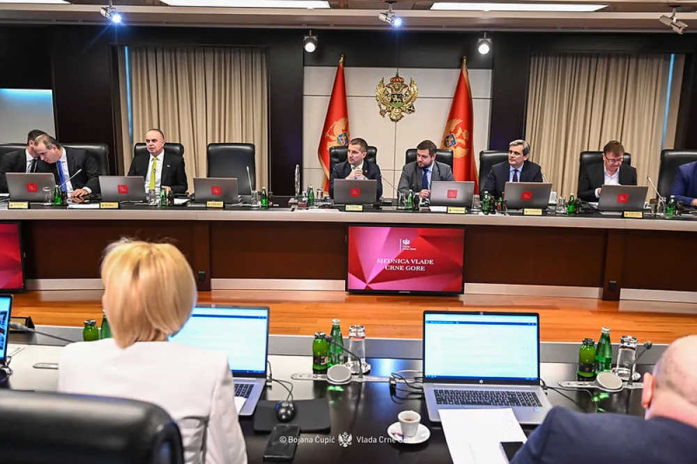 Vlada diže cijene goriva za tri centa