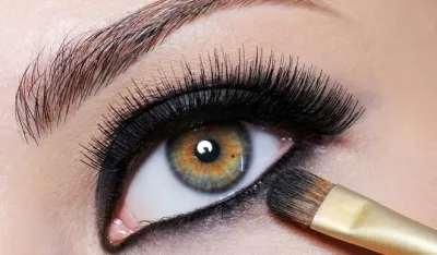 Tamni ajlajner trend iz devedesetih se vraća