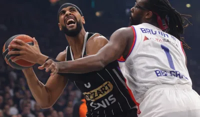 Duel Dejvisa i Brauna