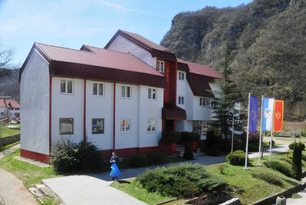 Zgrada SO &Scaron;avnik