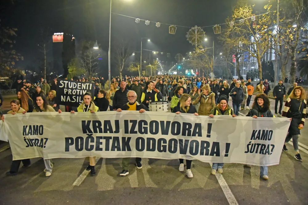 Grupa "Kamo sjutra" danas blokira most Blaža Jovanovića