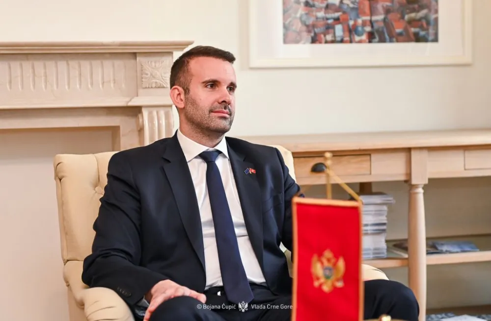 Spajić: Prosječna plata u decembru bila iznad 1.000 eura, idemo dalje