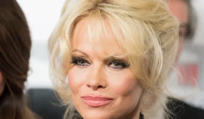 Pamela Anderson otkrila koliko su joj platili da dođe na Trampov rođendan