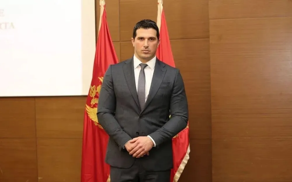 Janović odgovorio Spajiću: Ba&scaron; zbog penzionera se i protivim gaženju Ustava