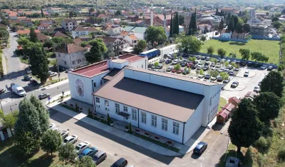 U Tuzima radiće puteve, zgradu Op&scaron;tine, &scaron;etali&scaron;ta...