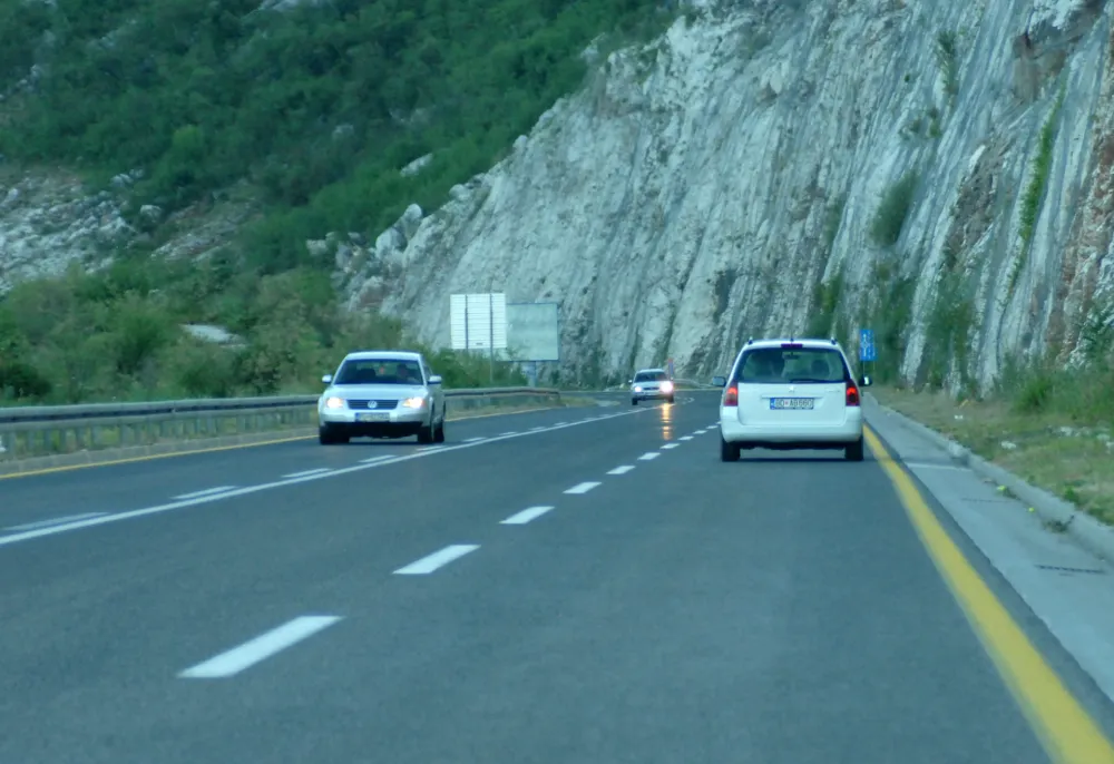 STEGA: Do primorja graditi brzu cestu, a ne auto-put